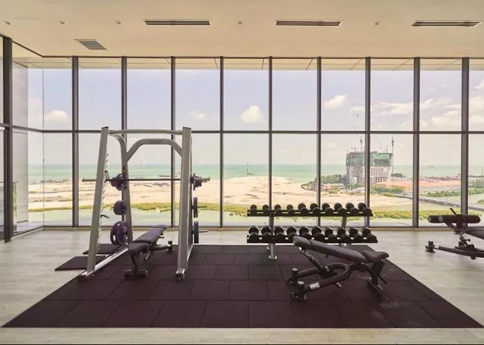 Imperio.Res - Near To Jonker & Mall - Pool View