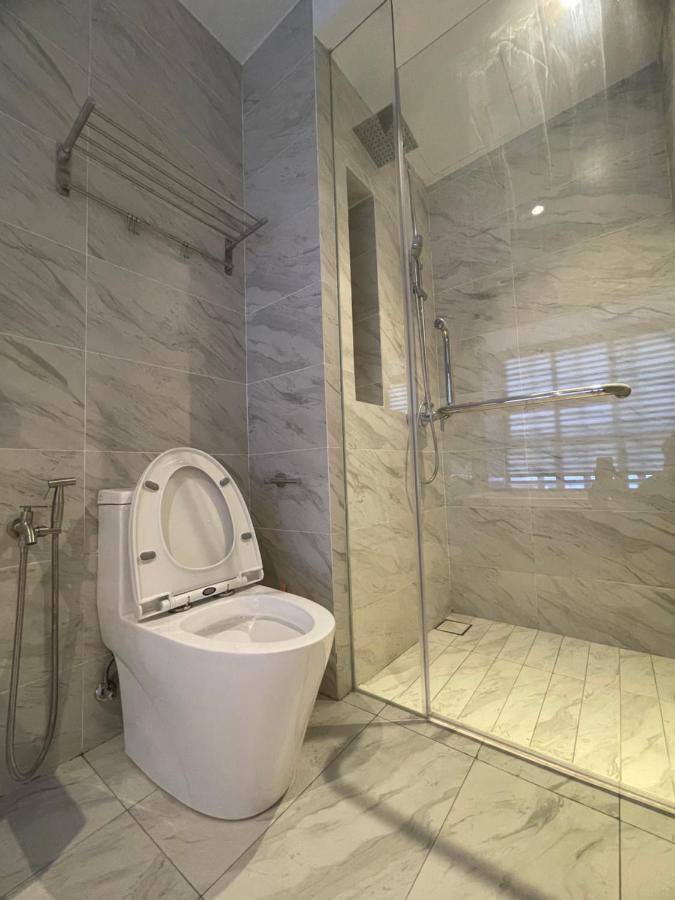 Imperio.res - Near To Jonker & Mall - Pool View
