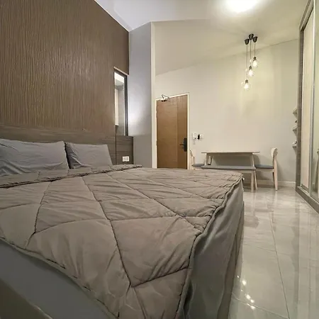 Imperio.Res - Near To Jonker & Mall - Pool View Malacca Exterior photo