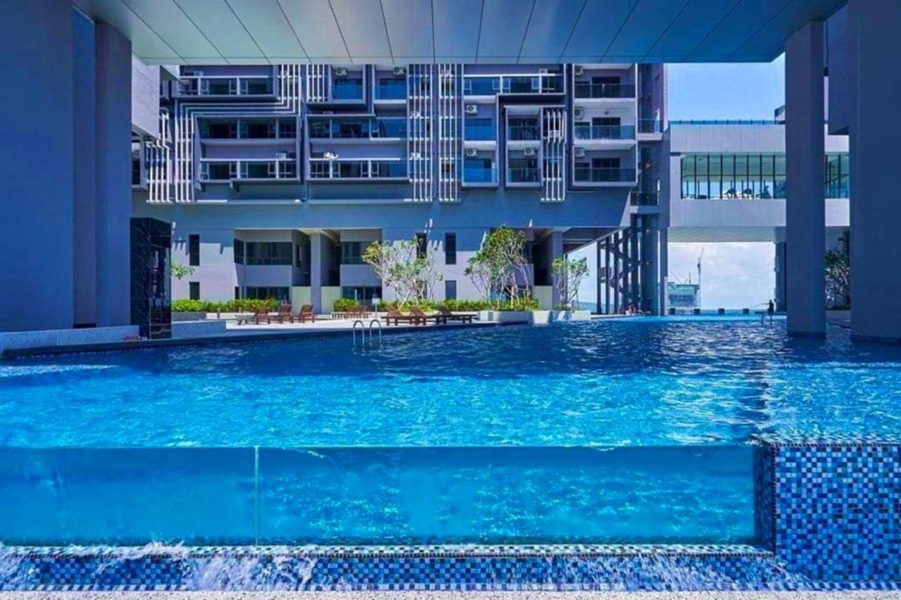 Imperio.res - Near To Jonker & Mall - Pool View *