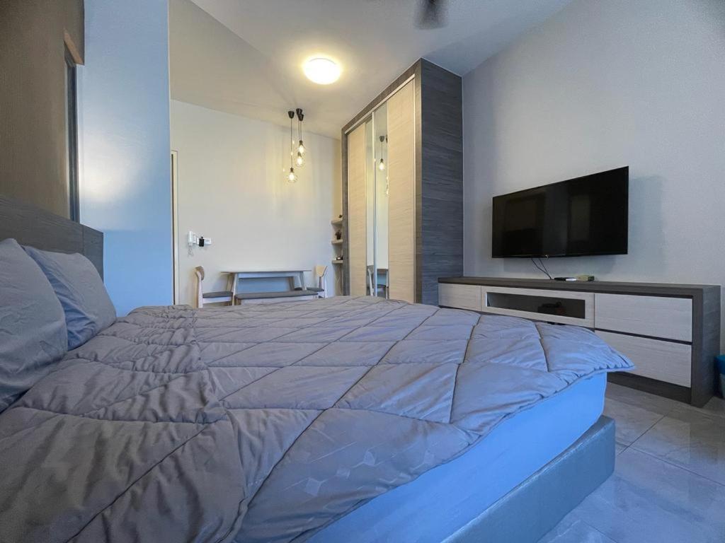 Pangsapuri Imperio.res - Near To Jonker & Mall - Pool View Malacca
